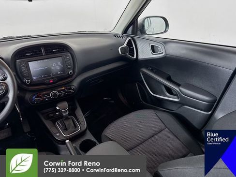 Used 2025 Kia Soul LX image 24