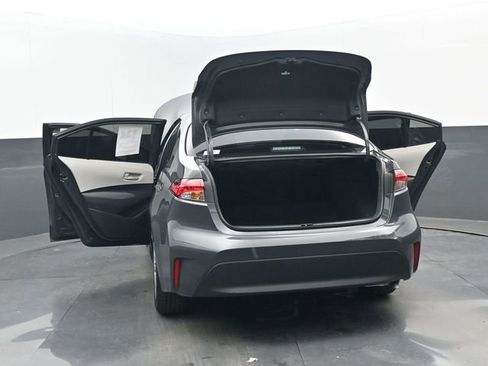 Used 2025 Toyota Corolla LE w/ Convenience Package image 33