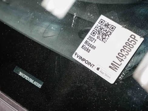 Used 2021 Nissan Kicks SR w/ SR Premium Package image 28