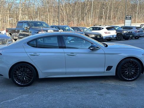 New 2026 Genesis G70 3.3T Prestige image 9