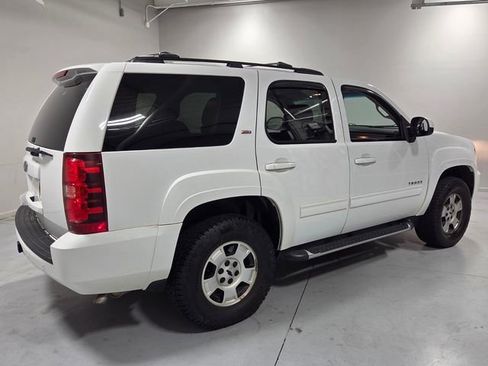 Used 2013 Chevrolet Tahoe LT RWD image 16