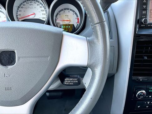 Used 2008 Dodge Grand Caravan SXT FWD image 23