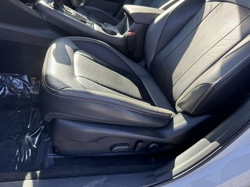 Used 2024 Subaru Crosstrek 2.5i Limited image 7