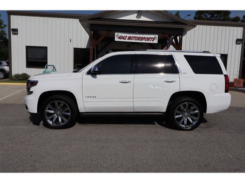 Used 2015 Chevrolet Tahoe LTZ RWD image 2