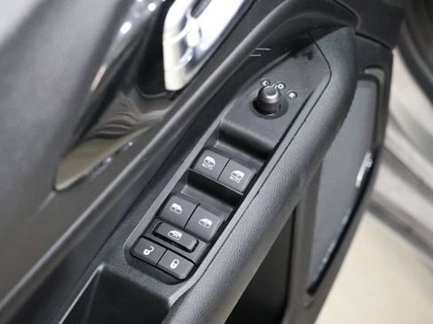 Used 2022 Jeep Compass High Altitude AWD/4WD image 18
