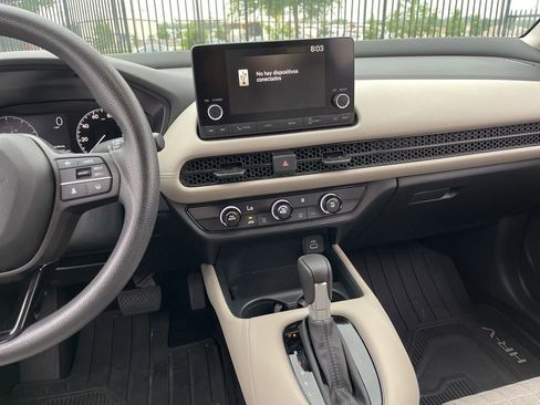 Used 2023 Honda HR-V LX image 16