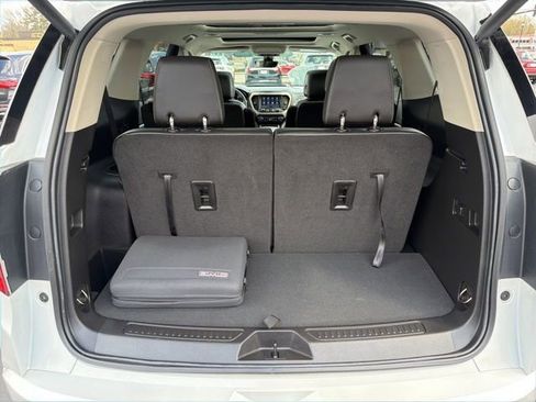 Used 2023 GMC Acadia Denali w/ Denali Ultimate Package image 15