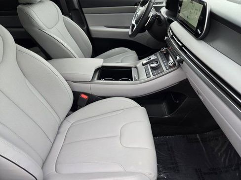 Used 2025 Hyundai Palisade SEL image 13
