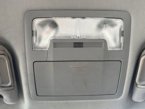 Used 2014 Toyota Camry LE image 16