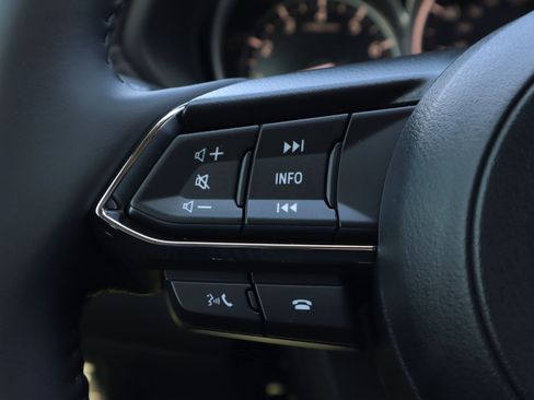 New 2025 MAZDA CX-5 AWD 2.5 S w/ Preferred Package image 16