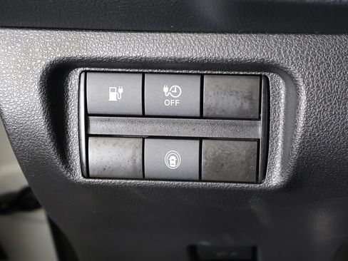 Used 2025 Nissan Leaf S FWD image 31