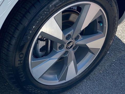 Used 2023 Audi Q5 2.0T Premium AWD/4WD image 21