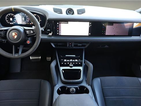 Used 2024 Porsche Cayenne Turbo GT AWD/4WD image 13