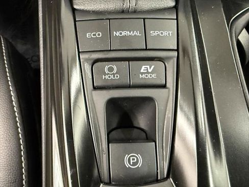 Certified 2025 Toyota Camry SE image 27