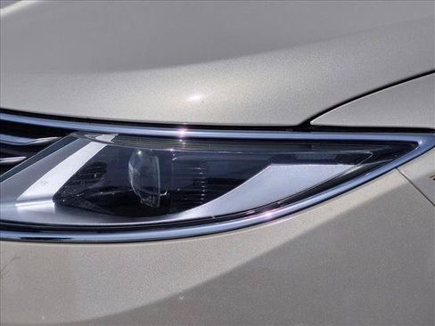 Used 2015 Lincoln MKZ Hybrid w/ Equipment Group 201A Select FWD image 9
