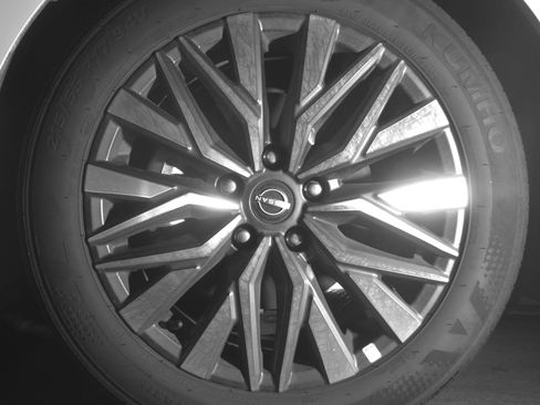 Used 2025 Nissan Altima 2.5 SV image 12