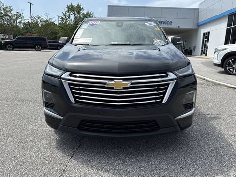 Used 2023 Chevrolet Traverse Premier FWD image 8