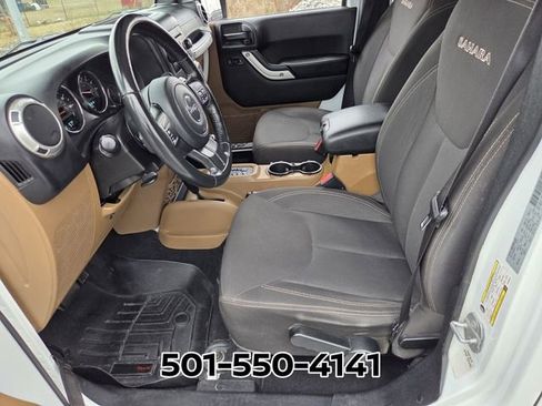 Used 2017 Jeep Wrangler Unlimited Sahara image 14