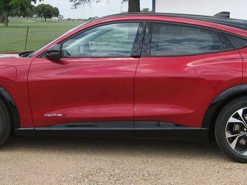 Used 2023 Ford Mustang Mach-E Premium image 6