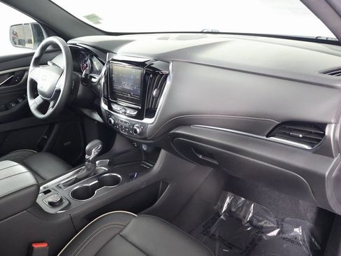 Used 2023 Chevrolet Traverse Premier w/ Redline Edition AWD/4WD image 9