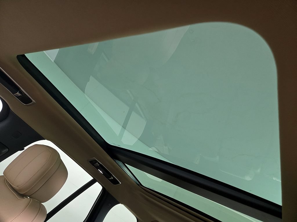 New 2026 Land Rover Range Rover SE AWD/4WD image 14