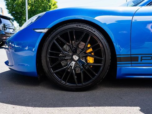 Used 2018 Porsche 718 Cayman RWD image 7