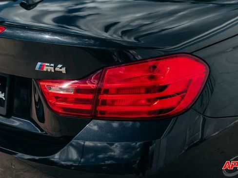 Used 2015 BMW M4 Convertible image 46