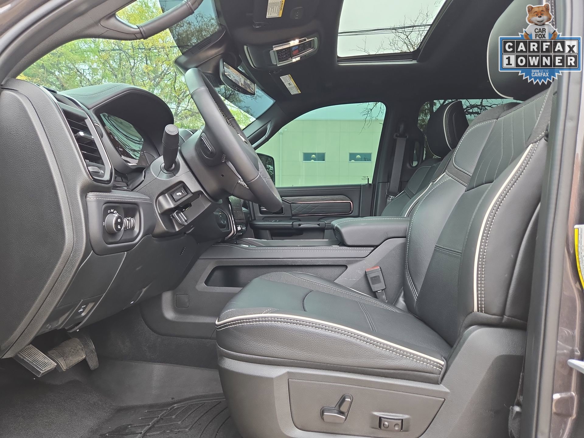 Used 2026 RAM 2500 Limited AWD/4WD image 16