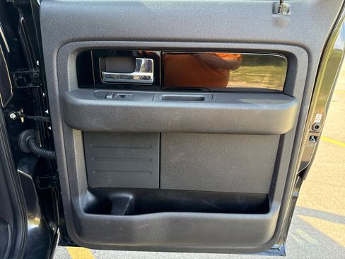 Used 2014 Ford F150 Limited image 24
