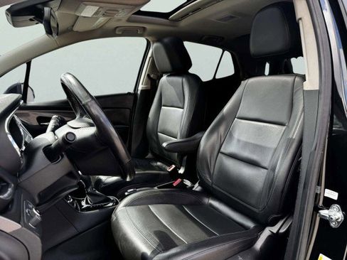 Used 2019 Buick Encore Essence w/ Experience Buick Package image 19