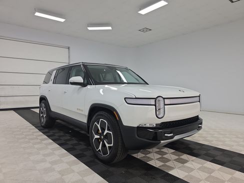 Used 2023 Rivian R1S Adventure Quad AWD/4WD image 7