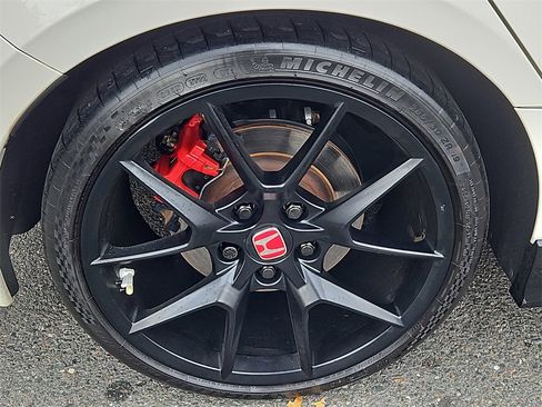 Certified 2023 Honda Civic Type R image 4
