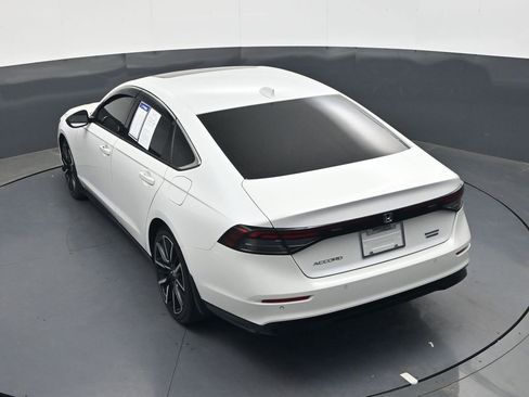 Used 2023 Honda Accord Touring image 24