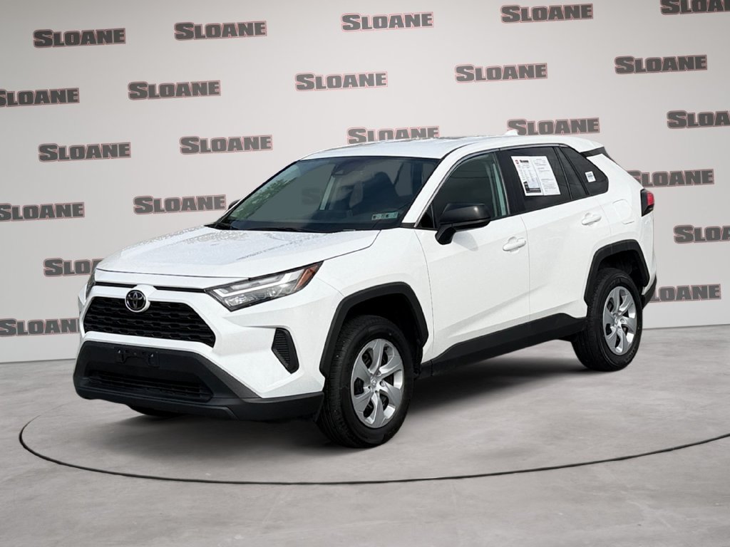 Used 2025 Toyota RAV4 LE AWD/4WD image 1