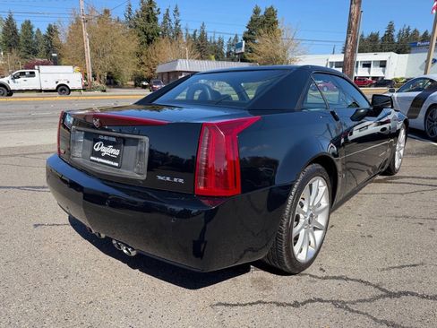 Used 2007 Cadillac XLR V RWD image 10