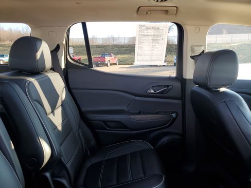 Used 2021 GMC Acadia Denali w/ Denali Technology Package image 34