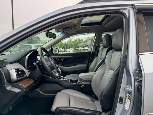 Used 2022 Subaru Outback Limited AWD/4WD image 14