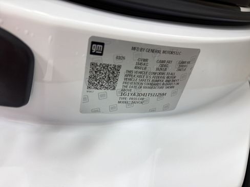 New 2026 Chevrolet Corvette Stingray Convertible w/ Battery Protection Package RWD image 18