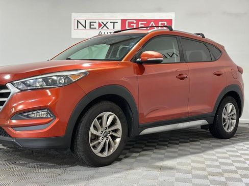 Used 2017 Hyundai Tucson SE Plus w/ Cargo Package FWD image 5