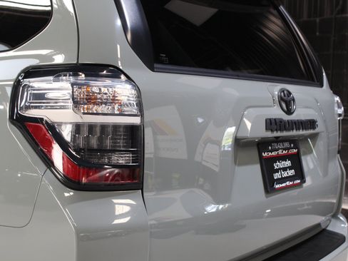 Used 2022 Toyota 4Runner Trail Special Edition AWD/4WD image 13