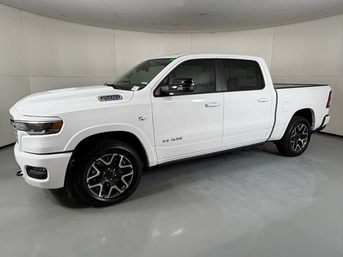 New 2026 RAM 1500 Laramie AWD/4WD image 5