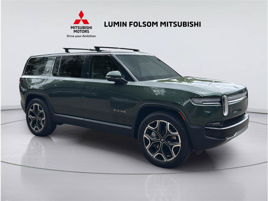 Used 2025 Rivian R1S Adventure Dual AWD/4WD image 7