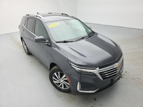 Used 2022 Chevrolet Equinox Premier AWD/4WD image 2