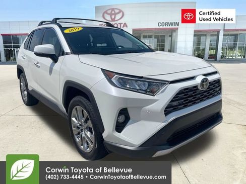Used 2019 Toyota RAV4 Limited w/ Cold Weather Package FWD image 1