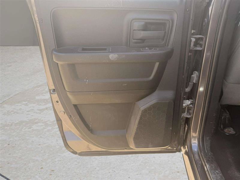 Used 2014 RAM 1500 ST AWD/4WD image 29