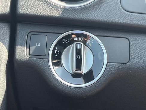 Used 2014 Mercedes-Benz C 250 Sedan image 31