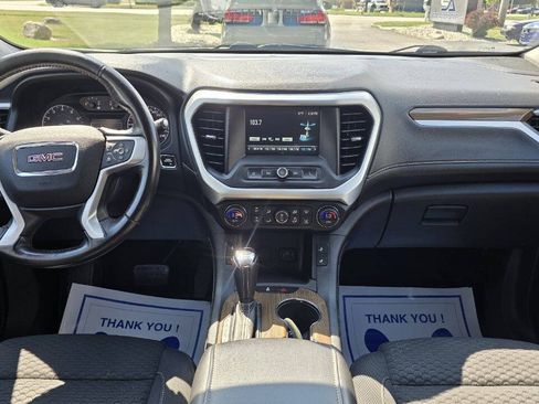 Used 2019 GMC Acadia SLE FWD image 18