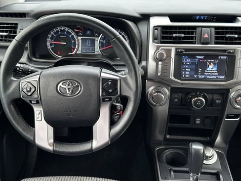 Used 2016 Toyota 4Runner SR5 AWD/4WD image 14