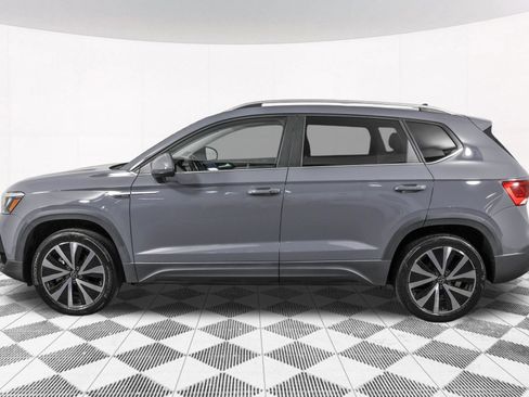 Used 2023 Volkswagen Taos SE FWD image 19
