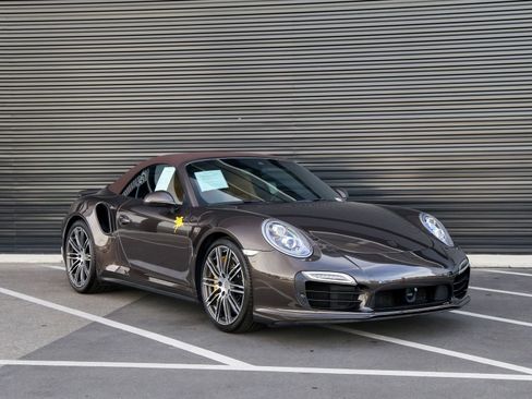 Certified 2014 Porsche 911 Turbo S AWD/4WD image 7